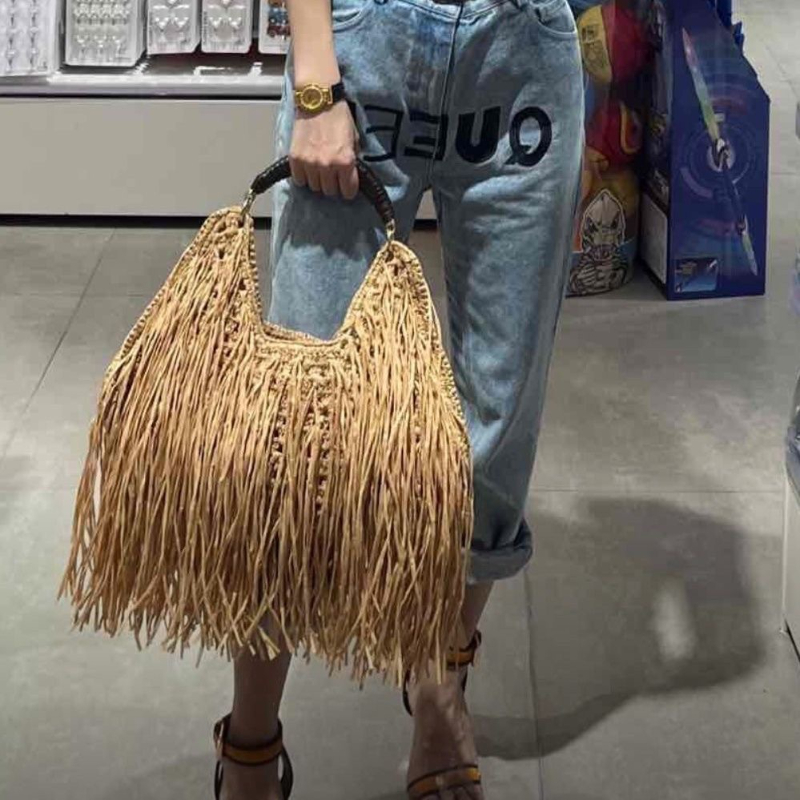 Bolsa de Palha com Franjas Boê - Ethnic Fashion Designers avaliação e preço