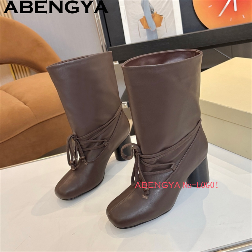 Botas de Cano Médio com Salto  - Ethnic Fashion Week avaliação e preço